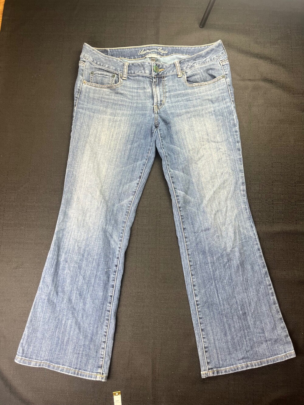 American Eagle Favorite Boyfriend Jeans Size 12 Medium Wash Super Stretch Denim